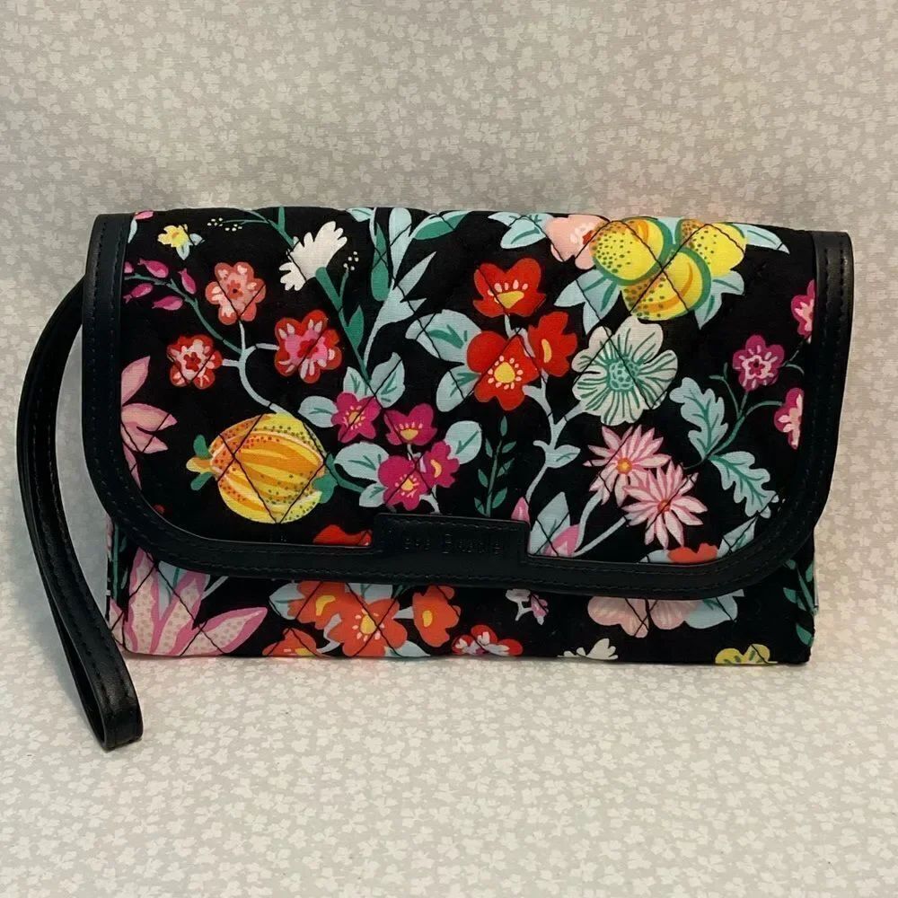 Vera Bradley Trimmed Wrislet - Tangerine Twist